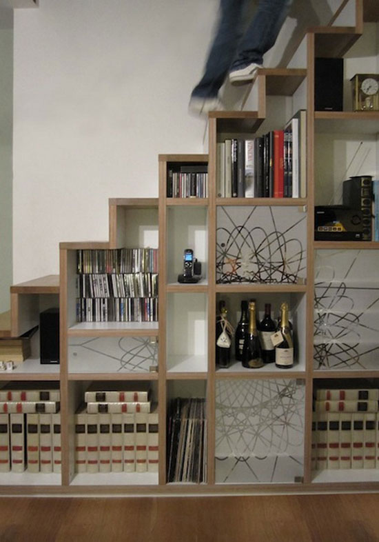 rangement sous escalier.Architecte